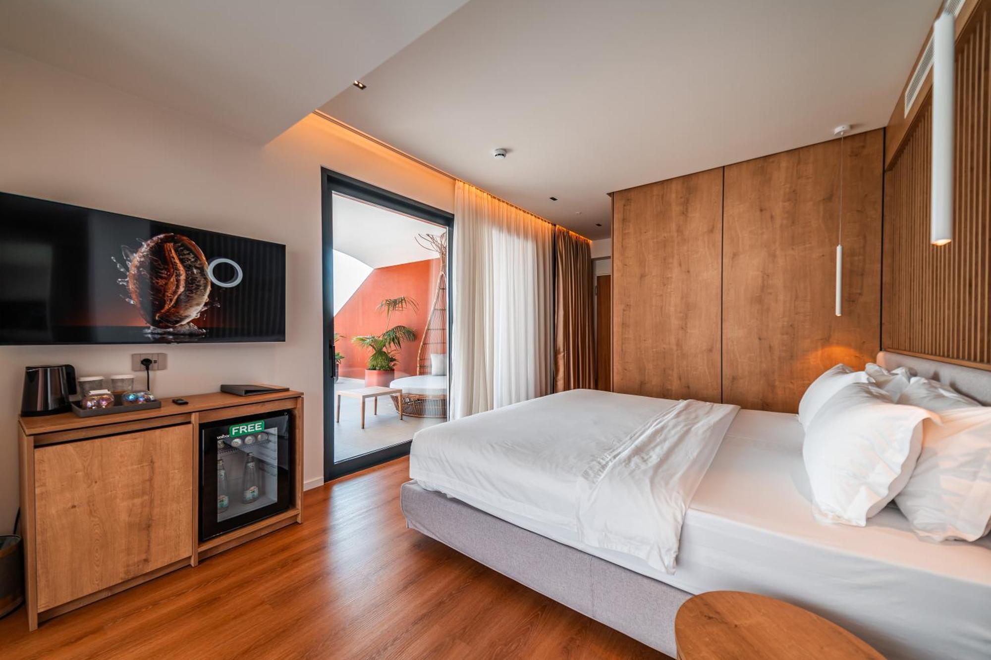 Hotel Vale Sarandë エクステリア 写真