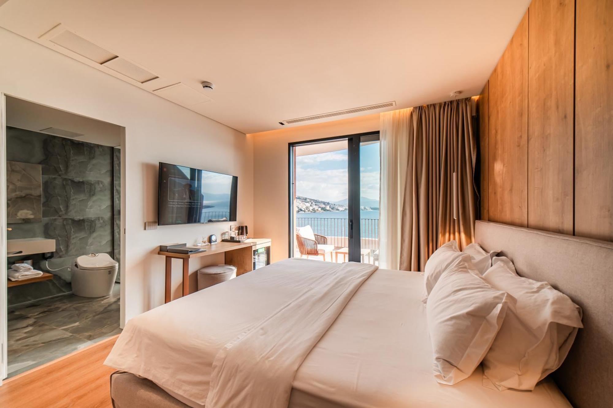 Hotel Vale Sarandë エクステリア 写真