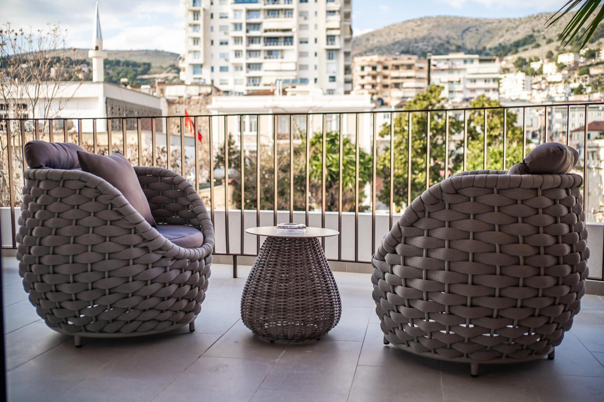 Hotel Vale Sarandë エクステリア 写真