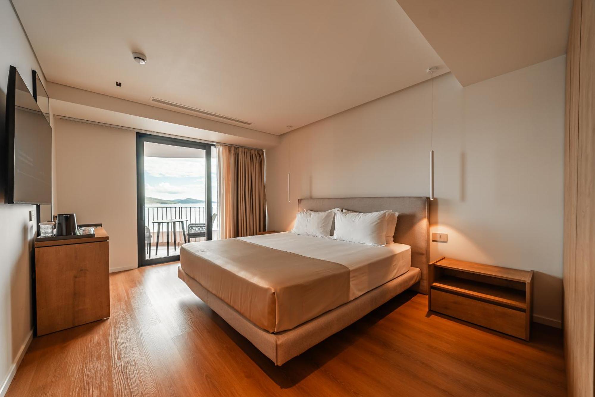 Hotel Vale Sarandë エクステリア 写真