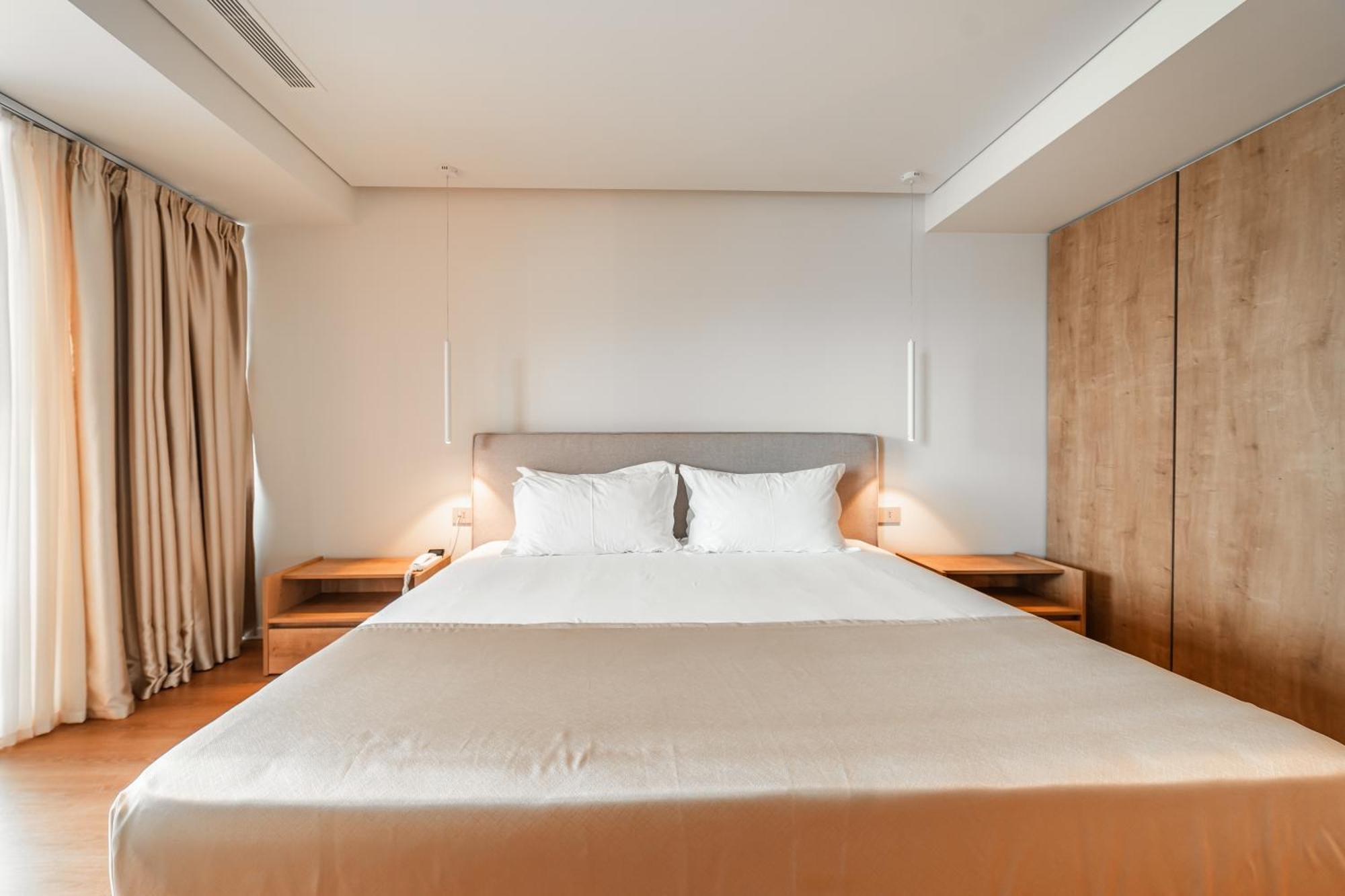 Hotel Vale Sarandë エクステリア 写真